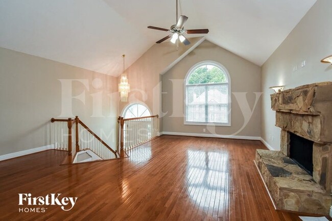 Photo - 1229 Winsley Ct