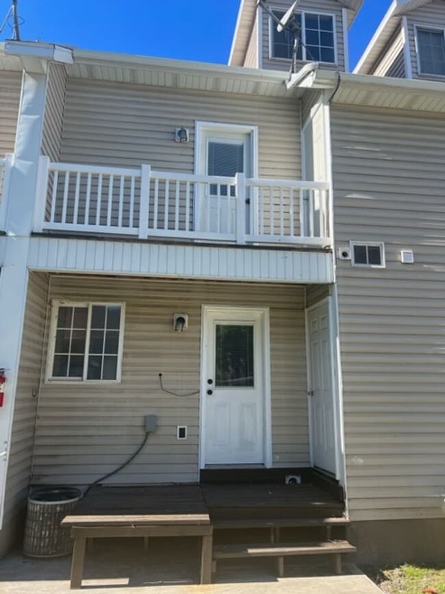 Photo - Beautiful town house with central air.