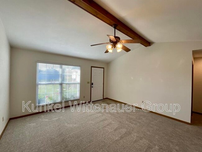 Photo - 614 Carol Ann Dr