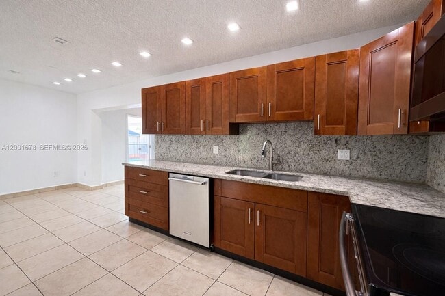 Photo - 1220 SW 78th Ave