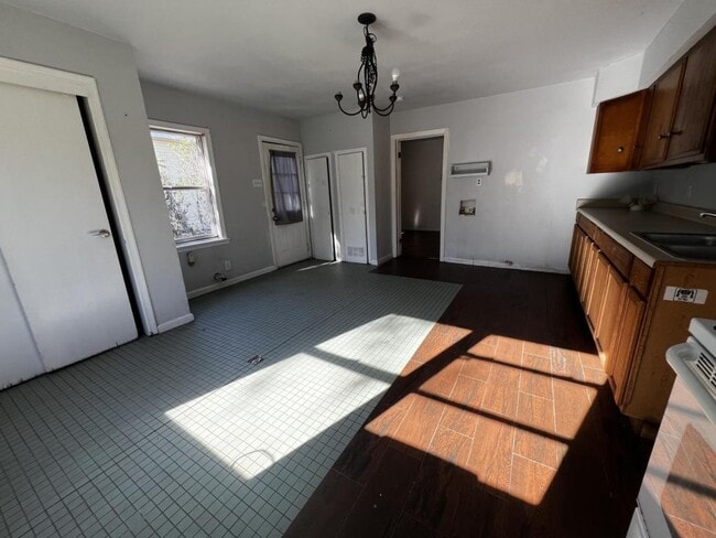 Photo - 612 E Gandy St