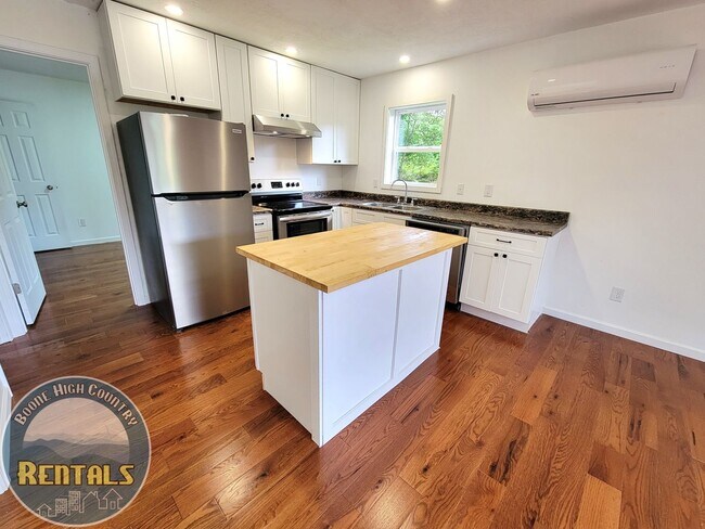 Photo - 427 Sugarloaf Rd Unit A