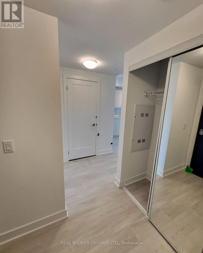 Photo - 2545 Simcoe St N Unit 1813