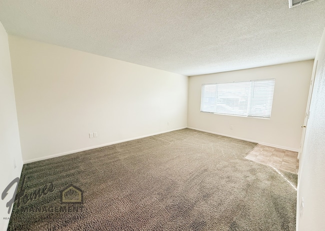 Photo - Homes Management - 3 Bed, 2 Bath House in Escondido