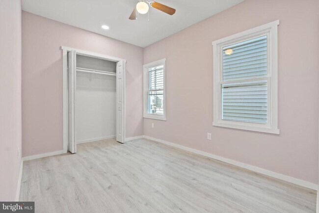 Photo - 309 N Oxford Ave