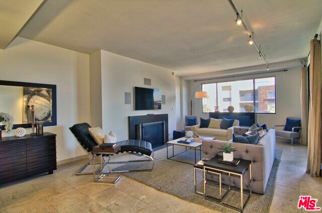 Building Photo - 1118 3rd St Unit 504