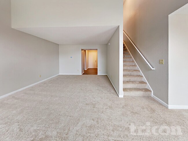 Photo - 10245 Cadogan Dr
