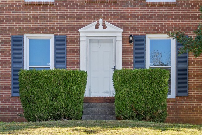 Photo - 3 Bedroom Home In Meadowbrook Subdivision ...