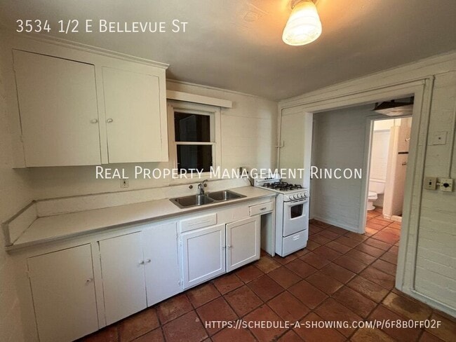 Photo - 3534 1/2 E Bellevue St-