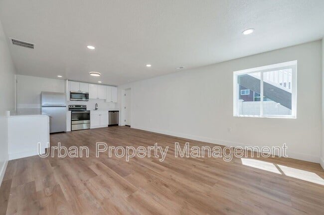 4011 Serenity Ln