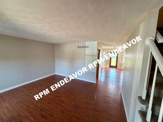1368 Deerfield Estates Dr