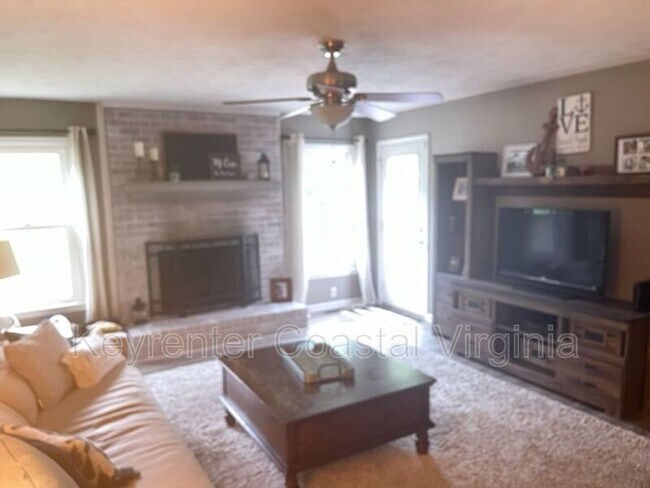 Photo - 1154 Old Oak Ln