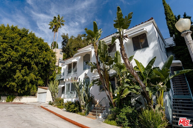 Photo - 2166 Beachwood Terrace Unidad 2168