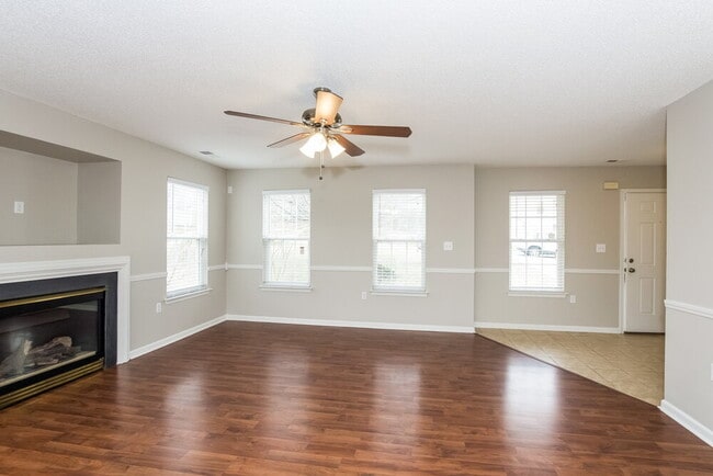 Photo - 7920 Trotter Rd