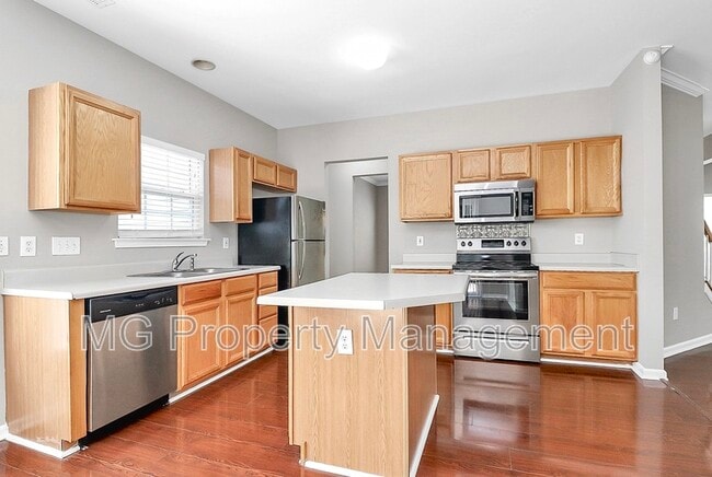 Photo - 14220 Riding Hill Ave