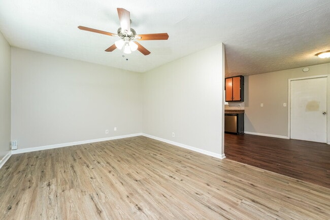 Photo - 2081 Countydown Ln