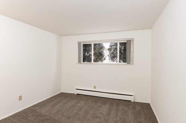 Amber Square Apartments and Townhomes