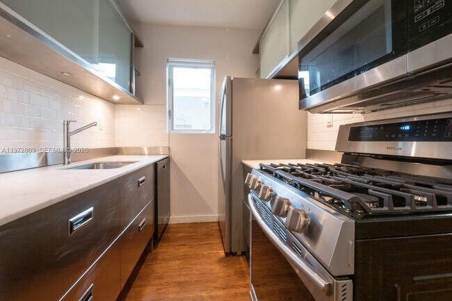 Photo - 1751 James Ave Unit 204