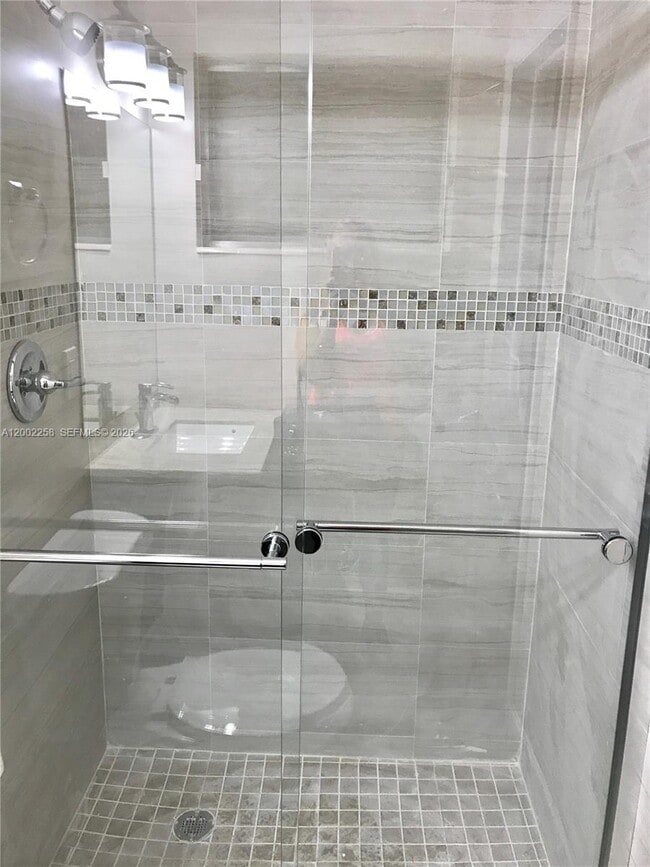 Photo - 3700 Taft St