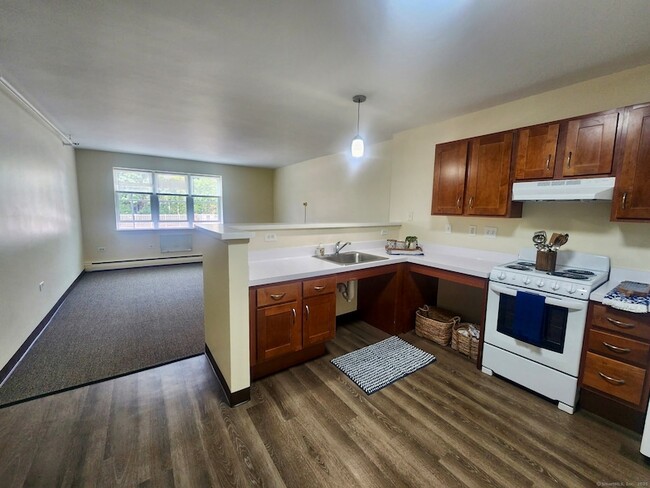 Photo - 18 Quintard Terrace Condo Unit 1F