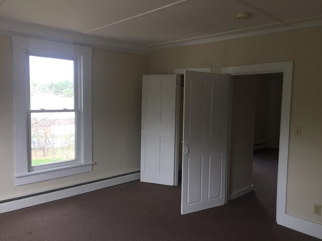 Photo - 1092 New Hampshire Rte 175 Unit Apt #4