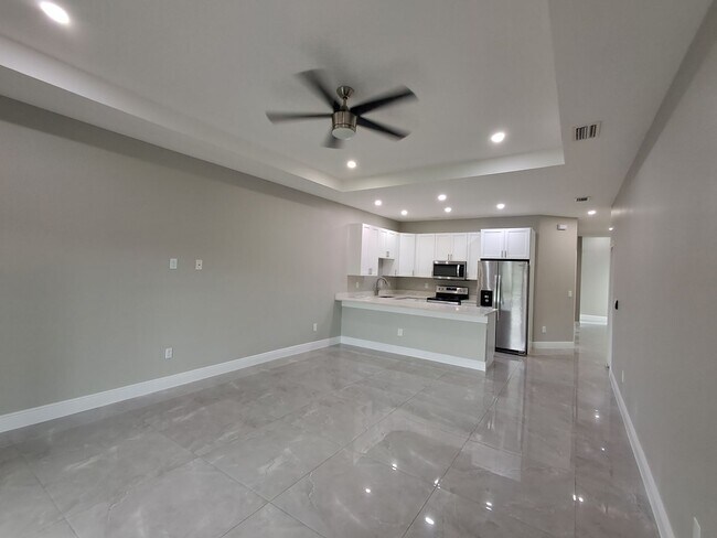 Photo - 213 Hightower Ave S