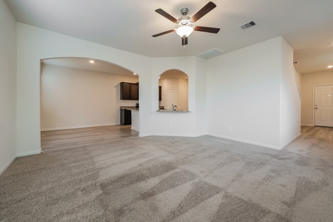 Photo - 8414 Bermuda Blue Rd