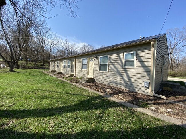 Building Photo - 904 Luster Ln Rental