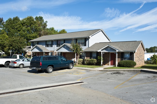 Photo - Adairsville Arms Apartments
