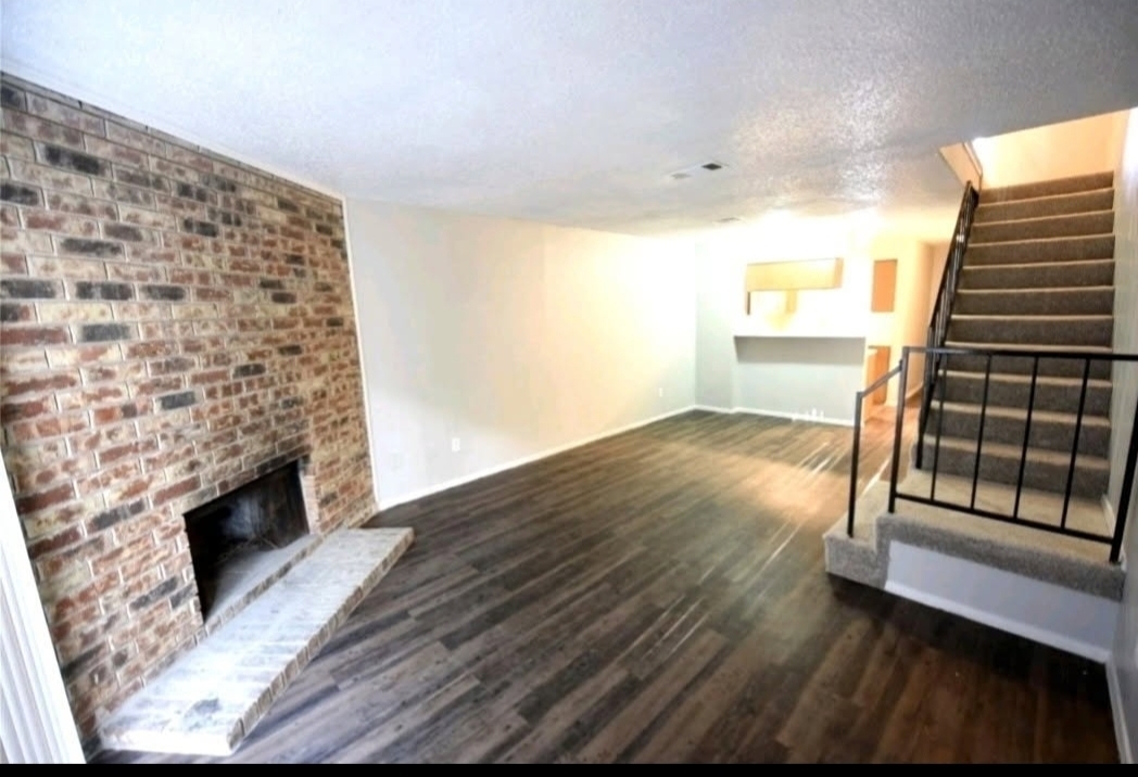 Photo - 2193 Aspen Dr (Dallas, TX)
