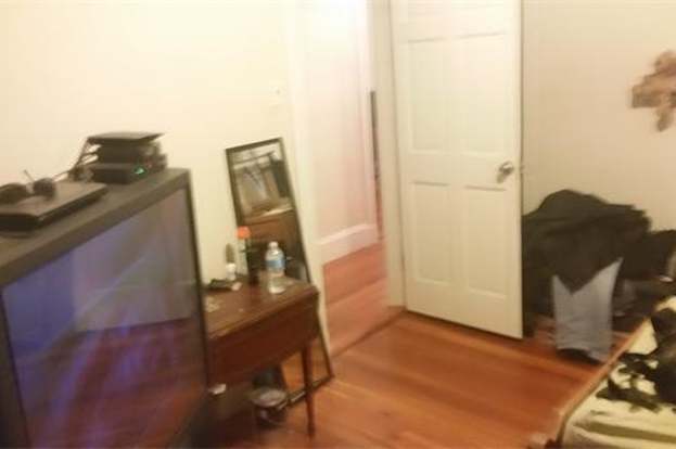 Photo - 35 Waverly St