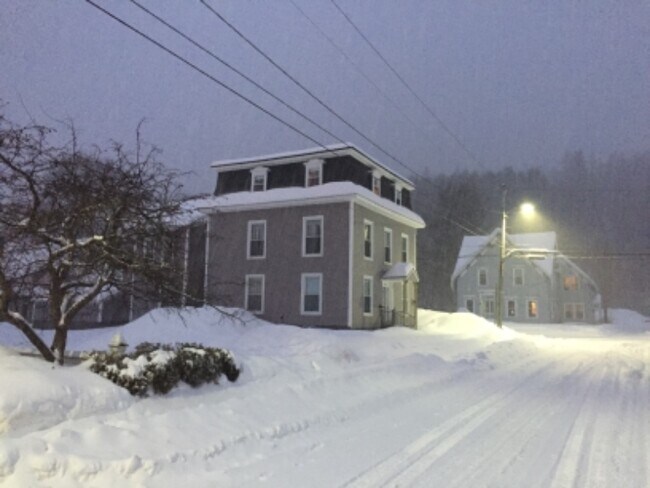 Photo - 50 Pleasant St Unit 2