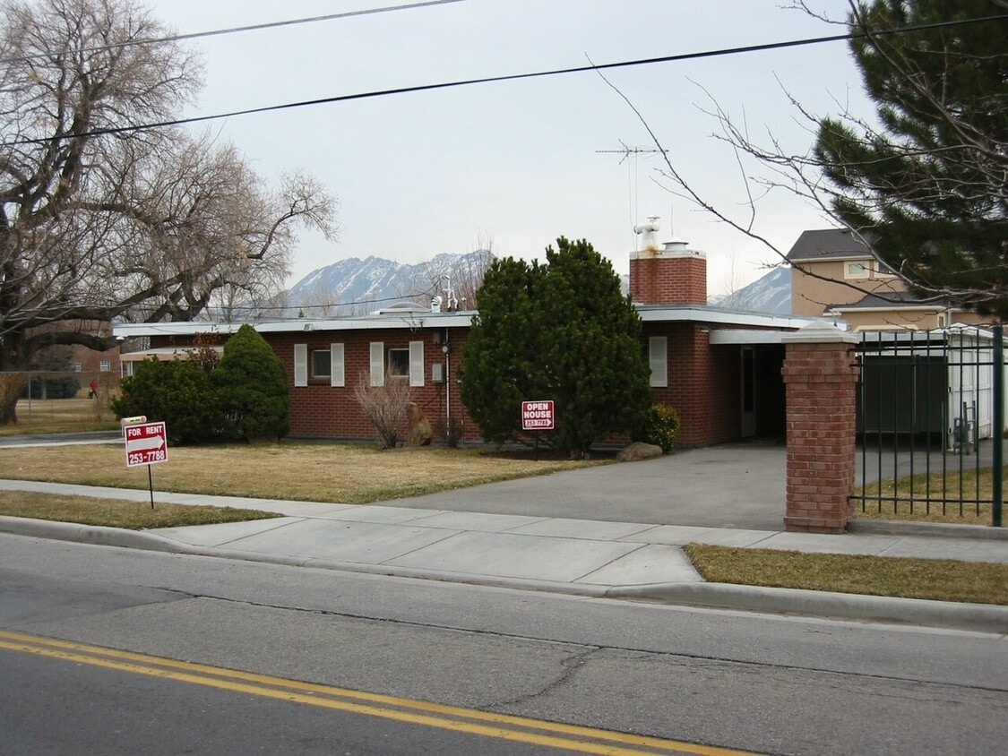 Photo - 9857 S 1000 W (South Jordan, UT)