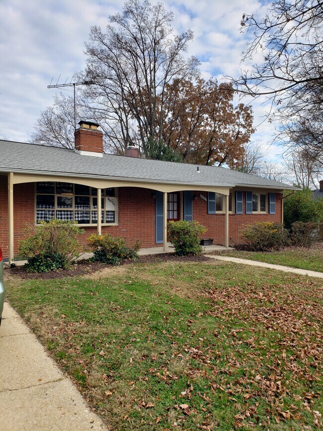 Lovely home, Great neighborhood - 1112 Dunoon Rd House