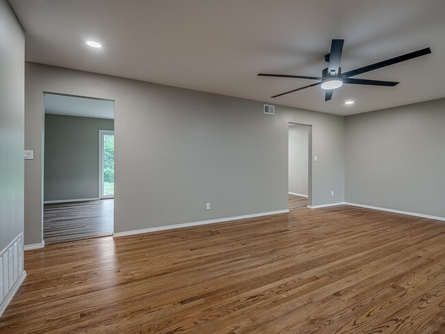 Photo - 4729 Baylor Dr