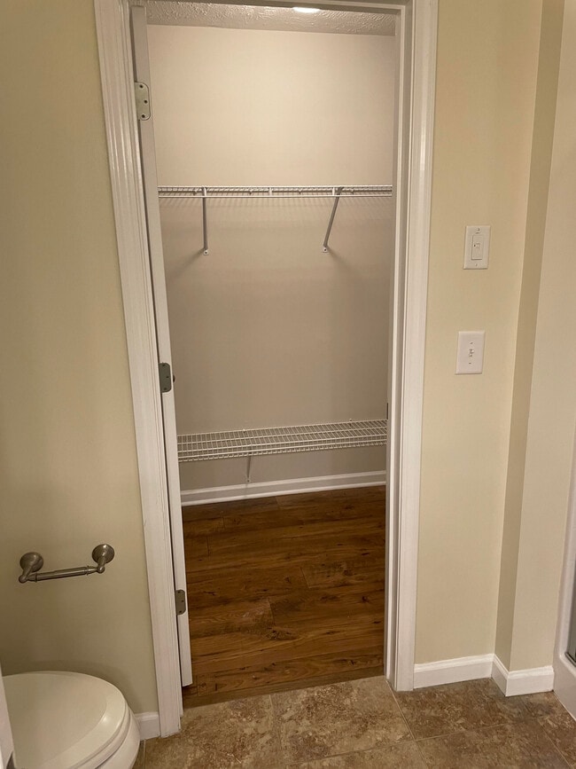 Photo - 1506 Hamden Dr