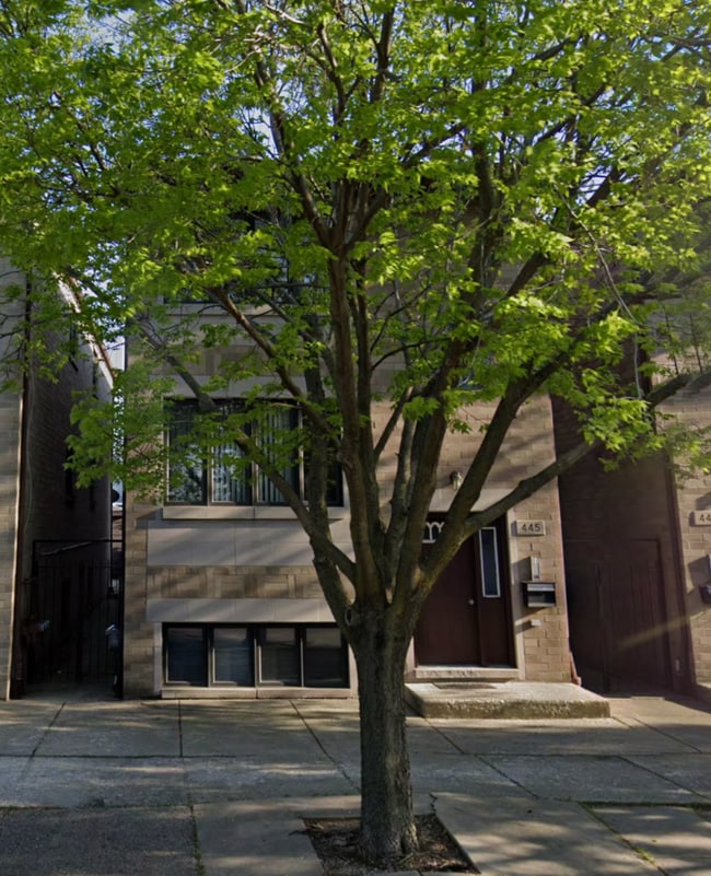 Building Photo - 445 W 37th St Unit 2