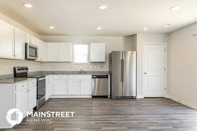 Photo - 427 Winsley Dr