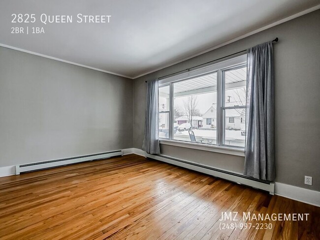 Photo - 2825 Queen St