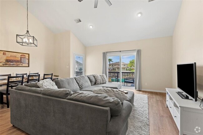 Building Photo - 3100 75th St Unit 14 Rental