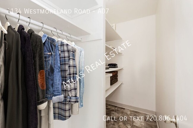 Crestmoor Apartments