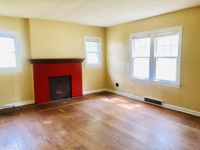 Photo - 510 S Mitchell St House