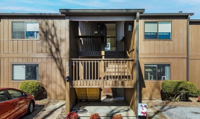 Photo - 319 Greenville Hwy Townhome