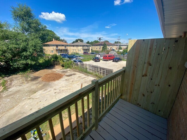 Photo - 6011 N 62nd St Unidad Upper #2 Upper left