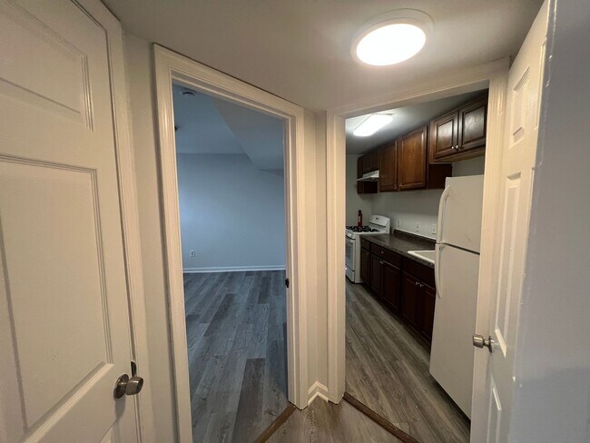 Photo - 2853 28th St SE Unidad 3