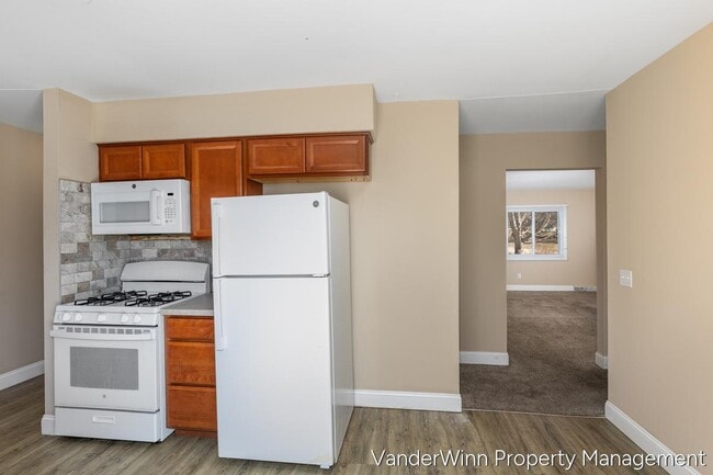 Photo - 10945 Mountain Ash Ave NW