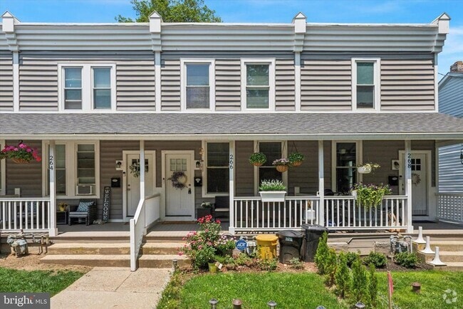 Building Photo - 266 N Aberdeen Ave Rental