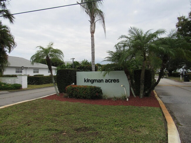 Photo - 2110 SE Edler Dr