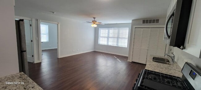 Photo - 7441 N Rogers Ave Unit 1B