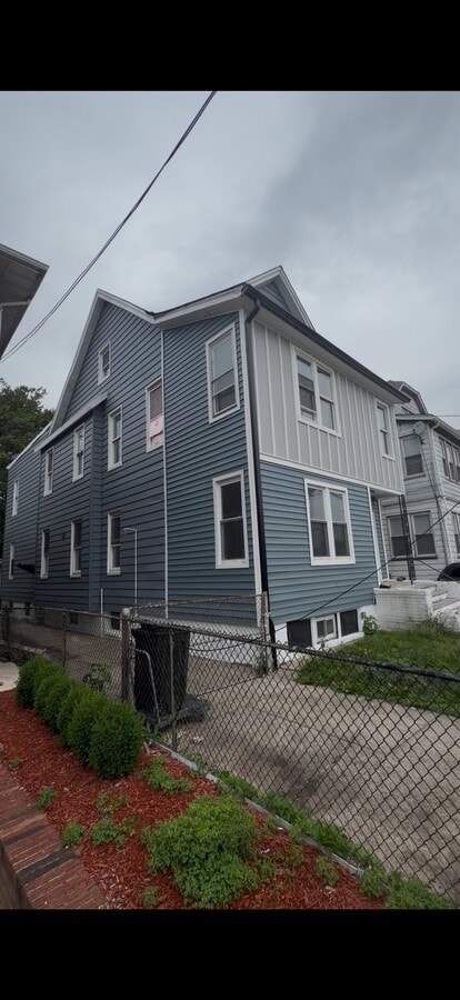 Photo - 285 Columbia Ave Unit 1